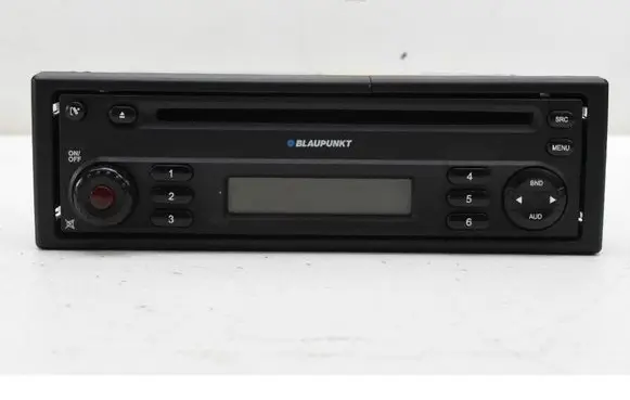 Dacia Sandero Radio/CD/DVD/GPS head unit 8200902035