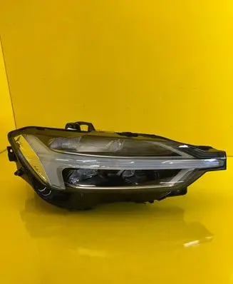 Volvo XC60 Headlight/headlamp 31656614