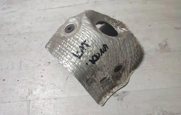 Hyundai Kona I Exhaust heat shield 1050