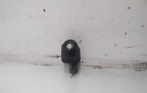 Headlight level adjustment motor