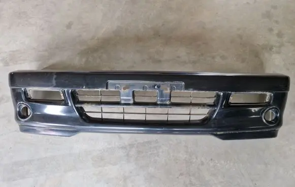 Mitsubishi Pajero Sport I Front bumper MR242240