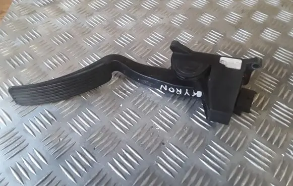 SsangYong Kyron Accelerator throttle pedal 2055009000