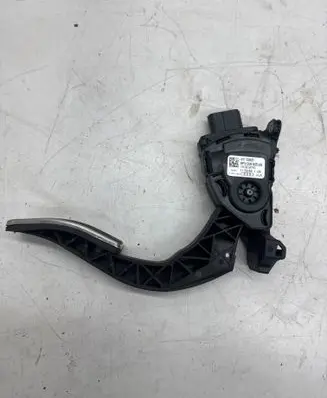 Audi A5 8T 8F Accelerator throttle pedal 4H1723523 6PV00950528