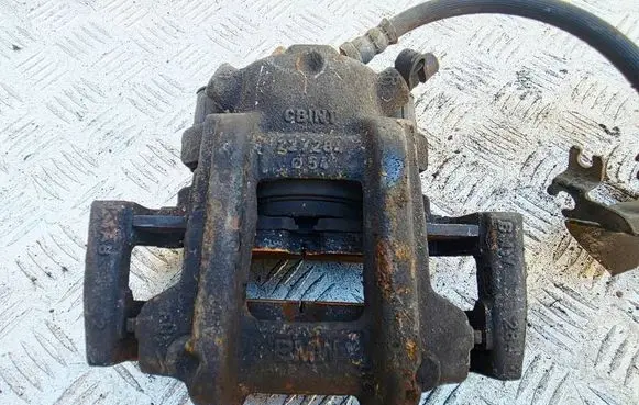 BMW 2 F22 F23 Rear brake caliper 