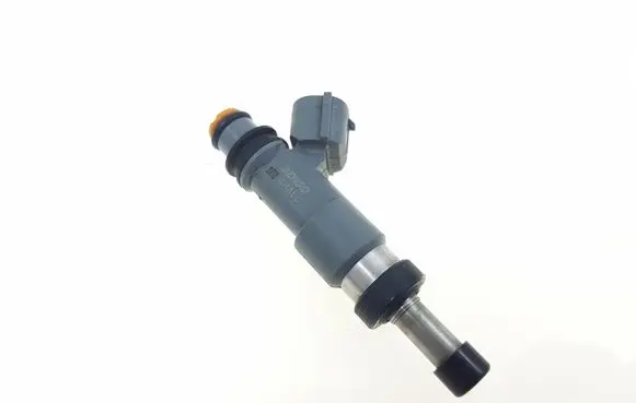 Subaru Legacy Fuel injector 226062812
