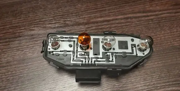 Tail light part