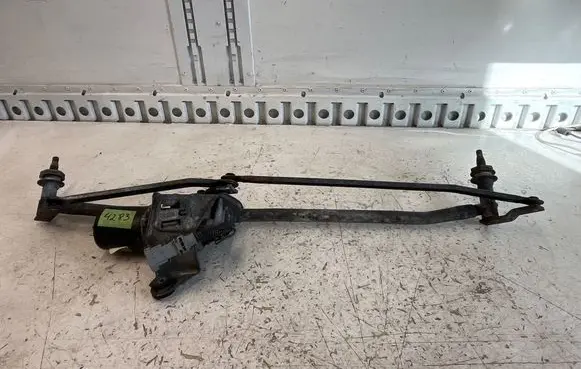 Iveco Daily 4th gen Front wiper linkage and motor 53556502