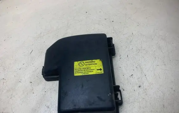 Volvo S60 Fuse box cover 8645259