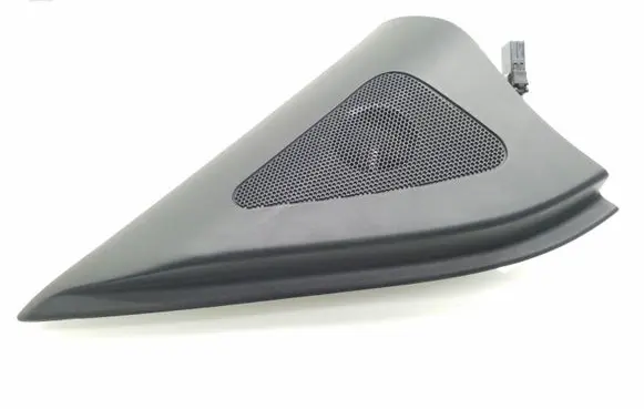 Hyundai Santa Fe Front door high frequency speaker 876612B010