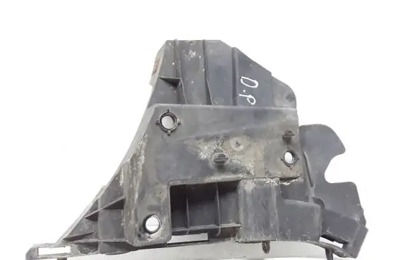 Volvo V70 Front bumper mounting bracket 31265345