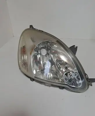 Toyota Yaris Headlight/headlamp 811100D081 89900175