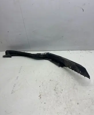 Front bumper mounting bracket