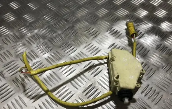 Ford Scorpio Central locking motor 87bg220a20a1b