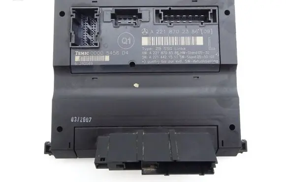 Mercedes-Benz S W221 Seat control module A2218702386 A2218708586 A2214421511
