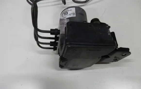 KIA Sorento ABS Pump 589202P200XM
