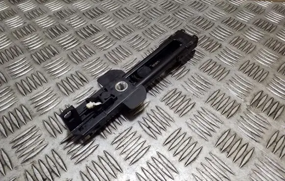 Audi Q7 4L Seat belt adjustment rail 8E0857833G