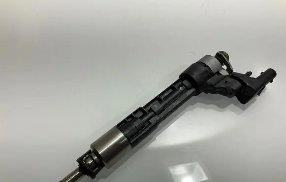 Porsche Cayenne (9Y0 9Y3) Fuel injector 06M906036L