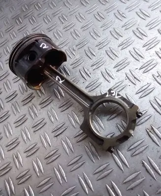 Ford Galaxy Piston with connecting rod