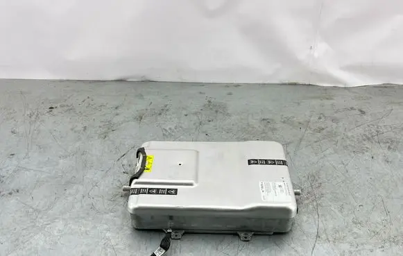 Tesla Model S Voltage converter inverter 101496300C