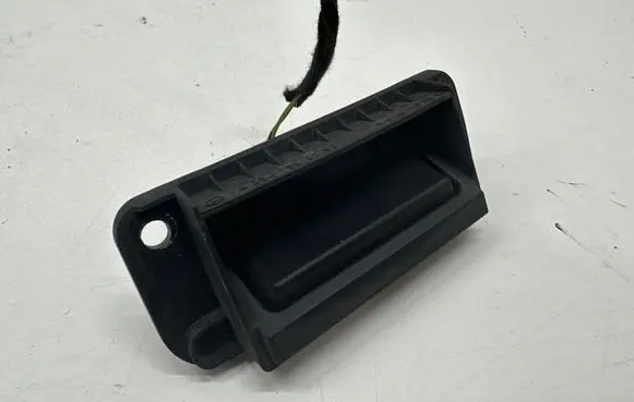 Tailgate opening switch