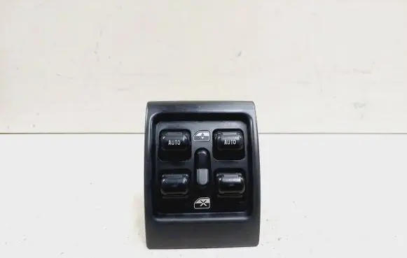 Chrysler PT Cruiser Electric window control switch P0UK931DVAB 30505L 3005050249