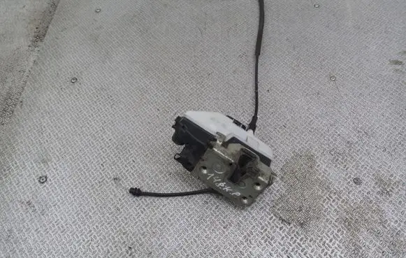 Citroen C3 Front door lock