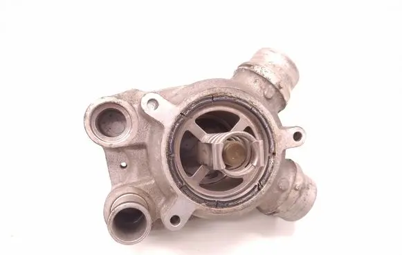 BMW 5 E60 E61 Thermostat 7833761 ENAC46200