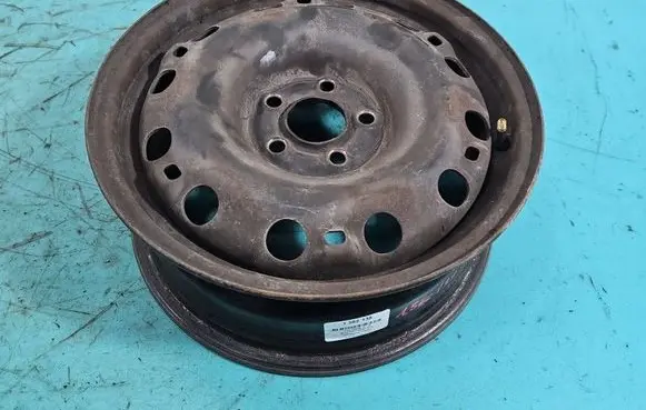 Skoda Rapid (NH) R15 steel rim IMPRK1562138