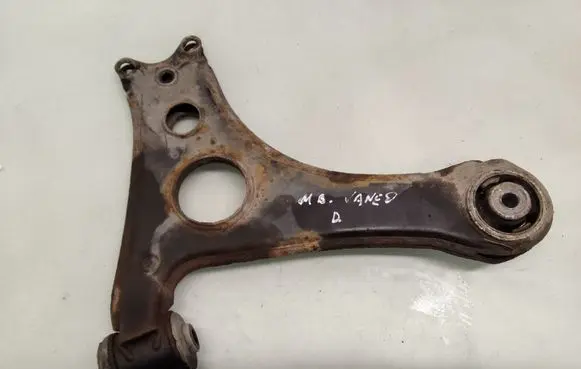 Mercedes-Benz Vaneo W414 Front lower control arm/wishbone A4143300407