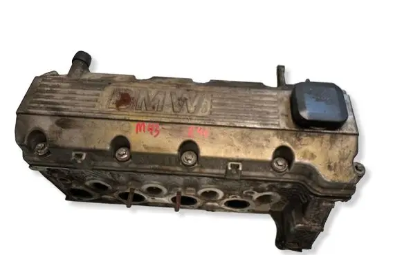 BMW 3 E46 Engine head 1743987