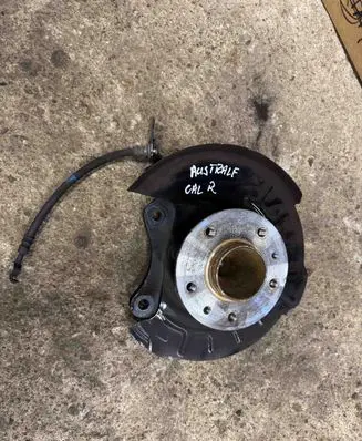 Rear wheel hub