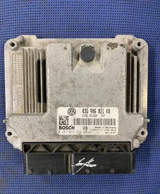 Volkswagen Golf Plus Engine control unit/module 03G906021KQ 0281013233