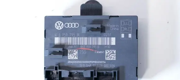 Audi A6 S6 C6 4F Door control unit/module 4F0959795M