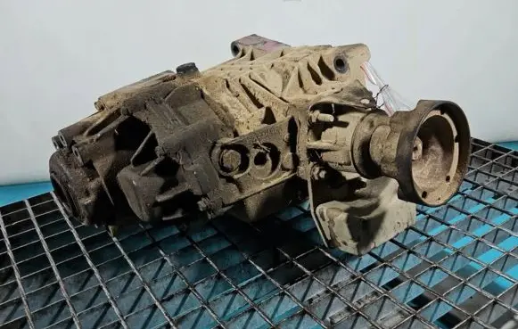 Gearbox transfer box case