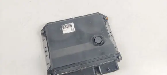 Lexus CT 200H Engine control unit/module 8966176180