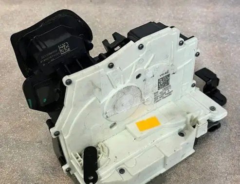Audi A8 S8 D5 Front door lock 4N1837016C