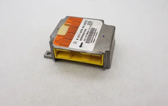 Mercedes-Benz CLS C219 Airbag control unit/module A2118704326
