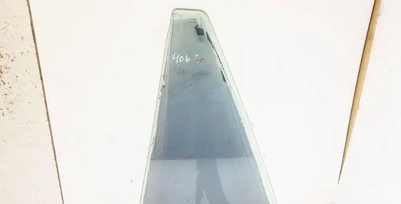 Peugeot 406 Rear vent window glass 43R000929 DOT39AS2M34