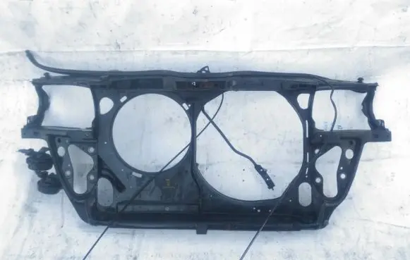 Volkswagen PASSAT B5 Radiator support slam panel 3B0805594