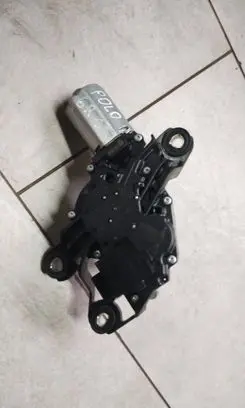 Volkswagen Polo V 6R Rear window wiper motor 5K6955711B 0390201216