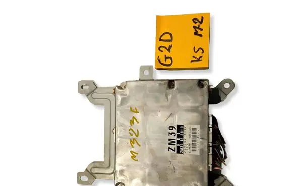 Mazda 323 Engine control unit/module ZM3918881C