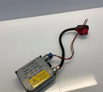 Mercedes-Benz E W210 Xenon control unit/module 5DV00776021