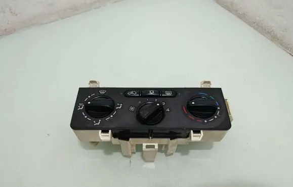 Citroen C3 Climate control unit F664480V 89310002