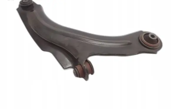 Renault Clio IV Front control arm LEWY
