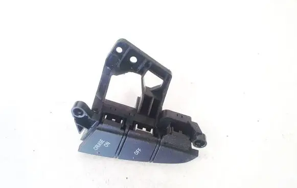 Steering wheel buttons/switches