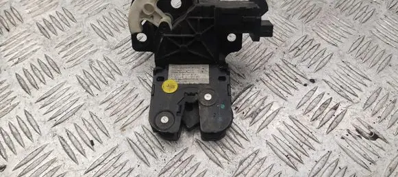 Audi A4 S4 B7 8E 8H Tailgate/trunk/boot lock/catch/latch 8P4827505A