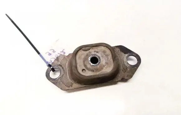 Nissan Primera Engine mount bracket 8200042455 538547