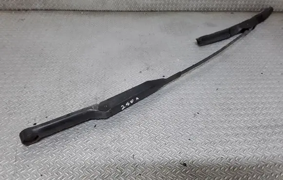Opel Combo C Windshield/front glass wiper blade 09225624RH