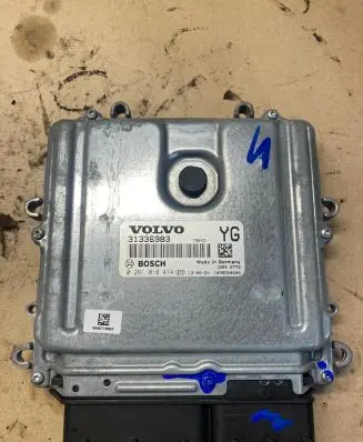 Volvo XC60 Engine control unit/module 31336983 0281018414