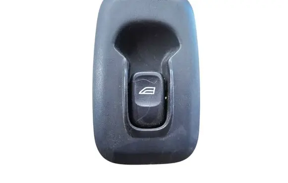 Volvo XC70 Electric window control switch 30658696 03120700 5586N3RUA